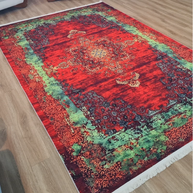 فرشینه طرح سنتی با رنگ قرمز لاکی و سبز کد U 656(پس کرایه)