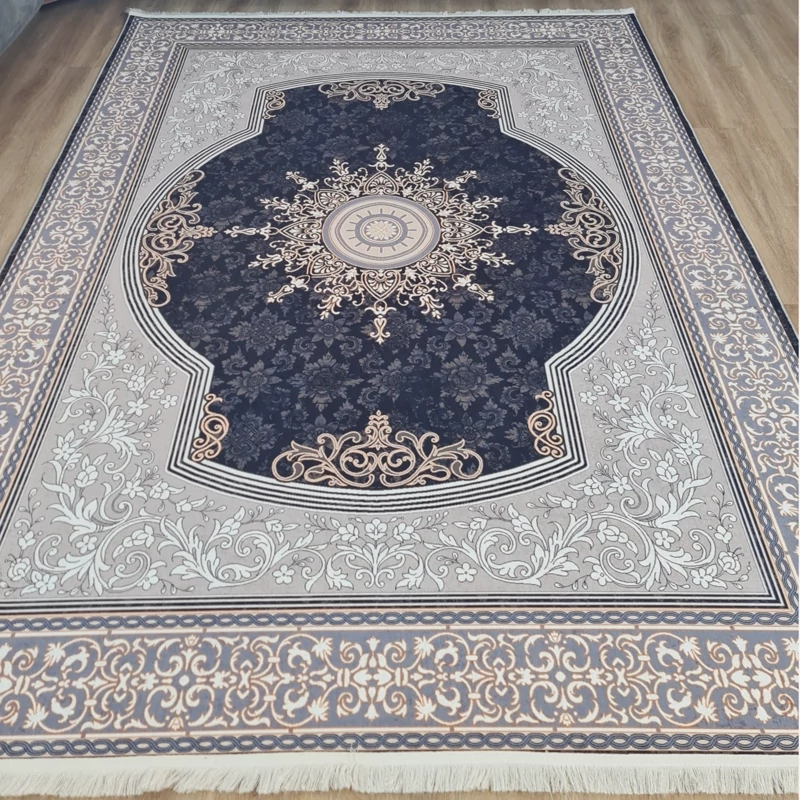 فرشینه مخمل شانل طوسی دودی طرح ترنج، کد L 505 (پس کرایه)