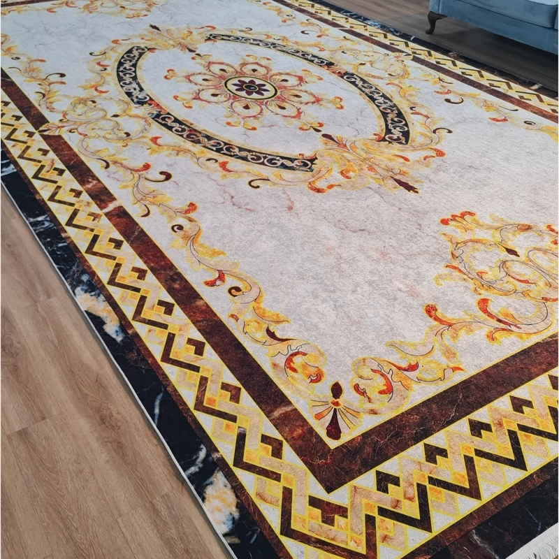 فرشینه مخمل شانل، استخوانی و طلایی، کد U 154 (پس کرایه)