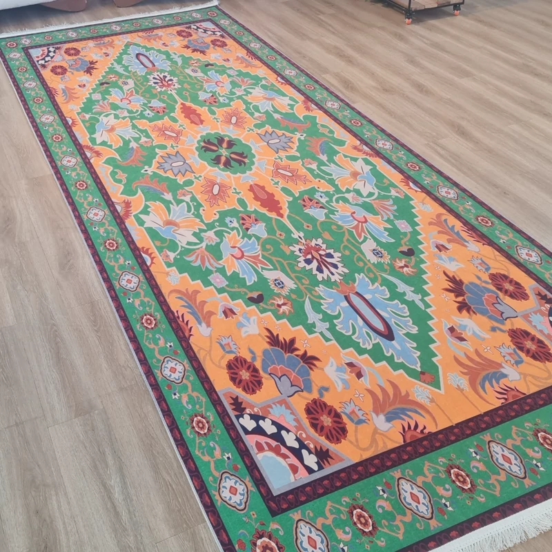 فرشینه راهرویی نارنجی با حاشیه سبز و قرمز، کد R 114 (پس کرایه)