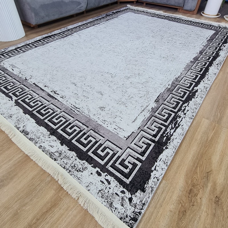 فرشینه سفید مشکی طرح ورساچه، مخمل ترک، کد H 451(پس کرایه)