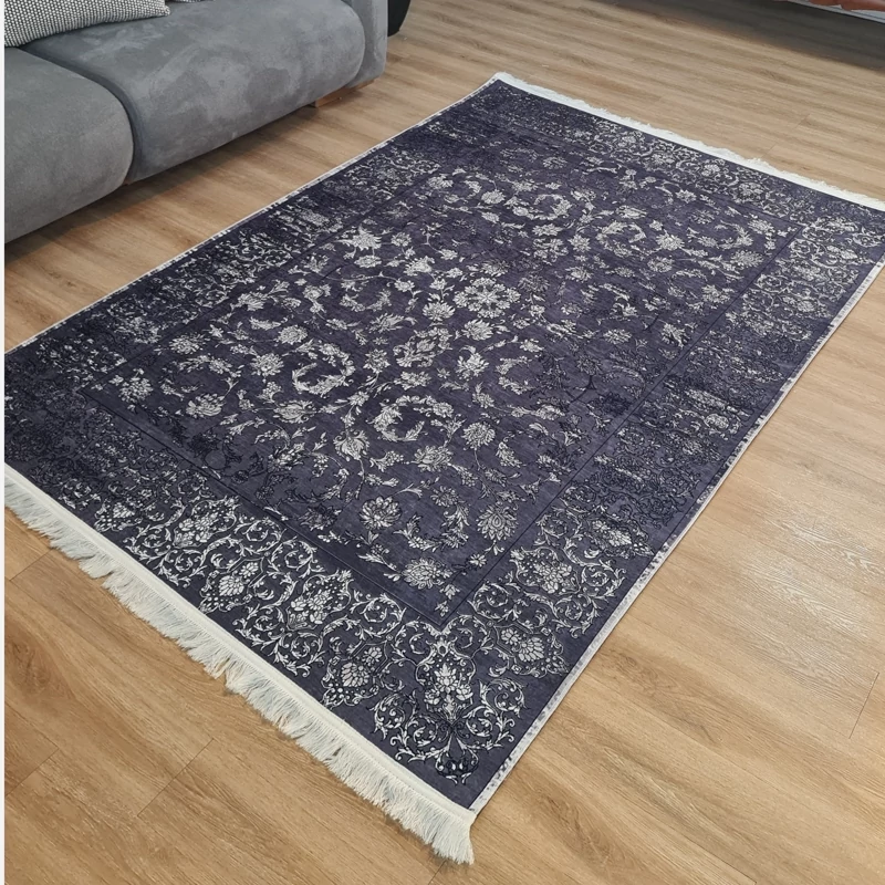 فرشینه زمینه تیره، طرح افشان، کد L 347 (پس کرایه)