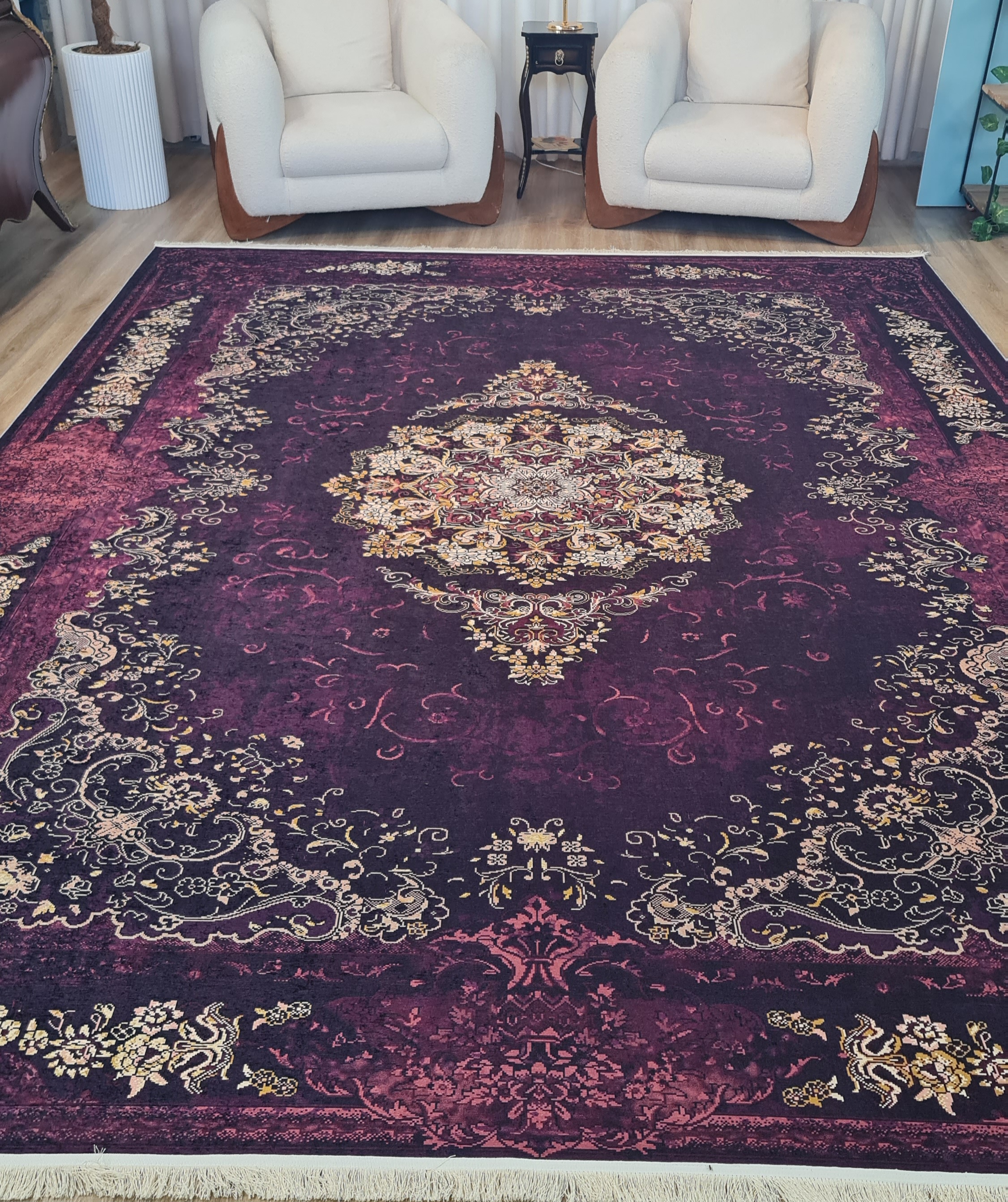 فرشینه کلاسیک رنگ زرشکی و ارغوانی کد L 386(پس کرایه)