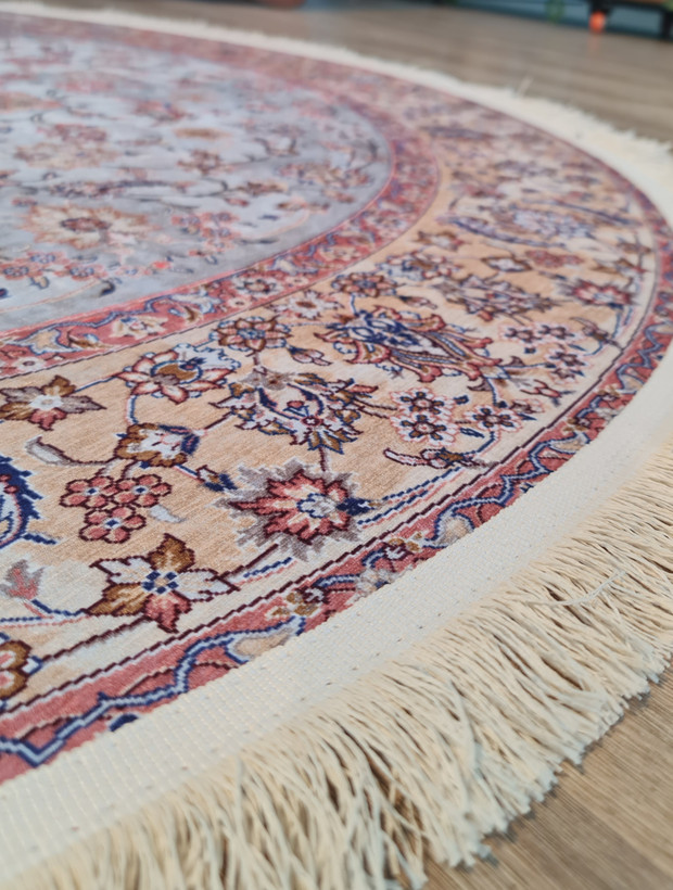 فرشینه گرد طرح افشان و ترنج رنگ روشن (کرم و گلبهی) کد D 275