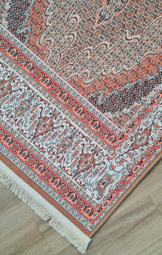 فرشینه راهرویی طرح سنتی ترنجدار رنگ مسی کرم کد U 477