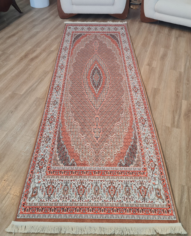 فرشینه راهرویی طرح سنتی ترنجدار رنگ مسی کرم کد U 477
