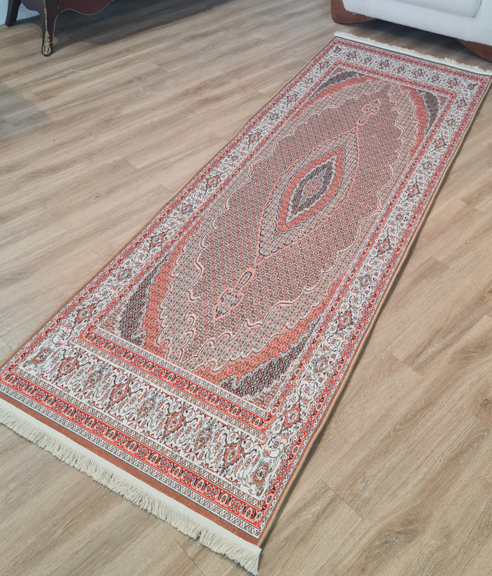 فرشینه راهرویی طرح سنتی ترنجدار رنگ مسی کرم کد U 477