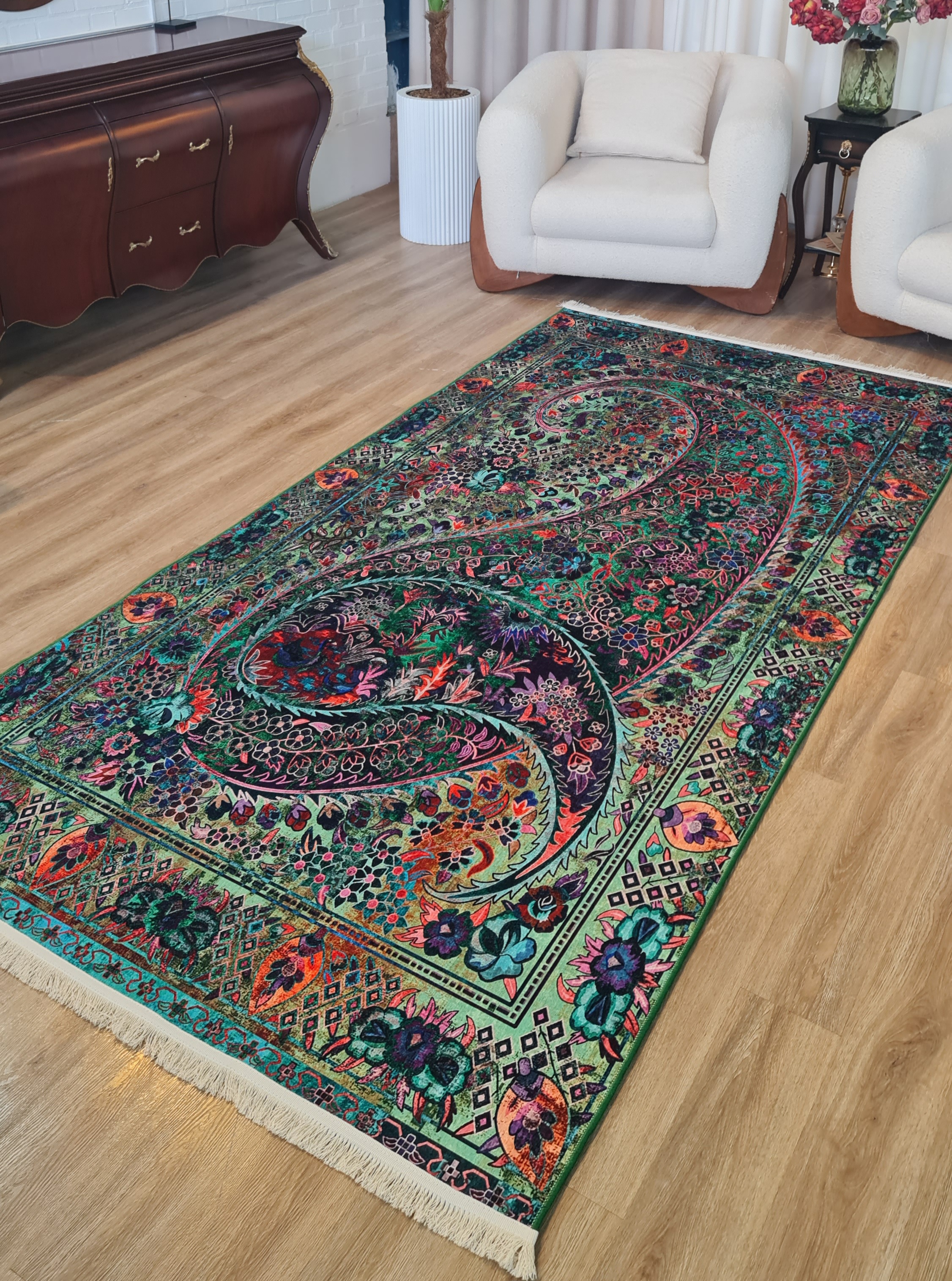 فرشینه مخمل تُرک طرح بته جقه کد U 141 (پس کرایه)