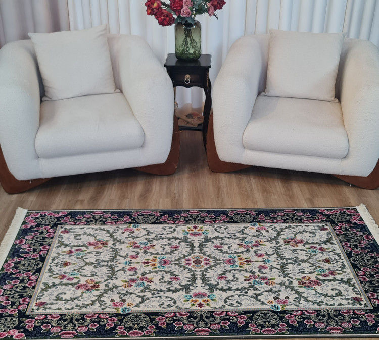 فرشینه طرح گل فرنگ رنگ بژ و سرمه ای کد L 785(پس کرایه)