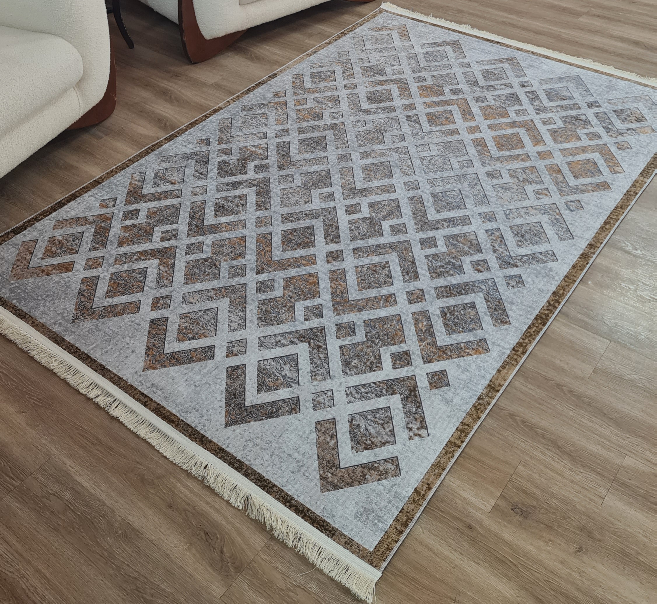 فرشینه مدرن طرح هندسی لوزی طوسی قهوه‌ای مدل آرکان،کد L 732