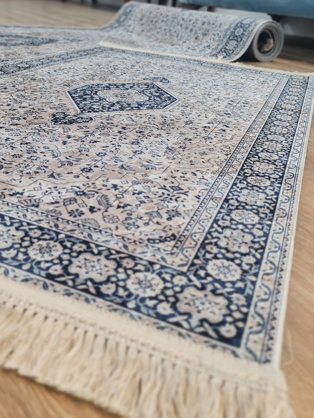 فرشینه سنتی کلاسیک طرح ترنج سرمهای طوسی مدل پرنیا،کد U 512