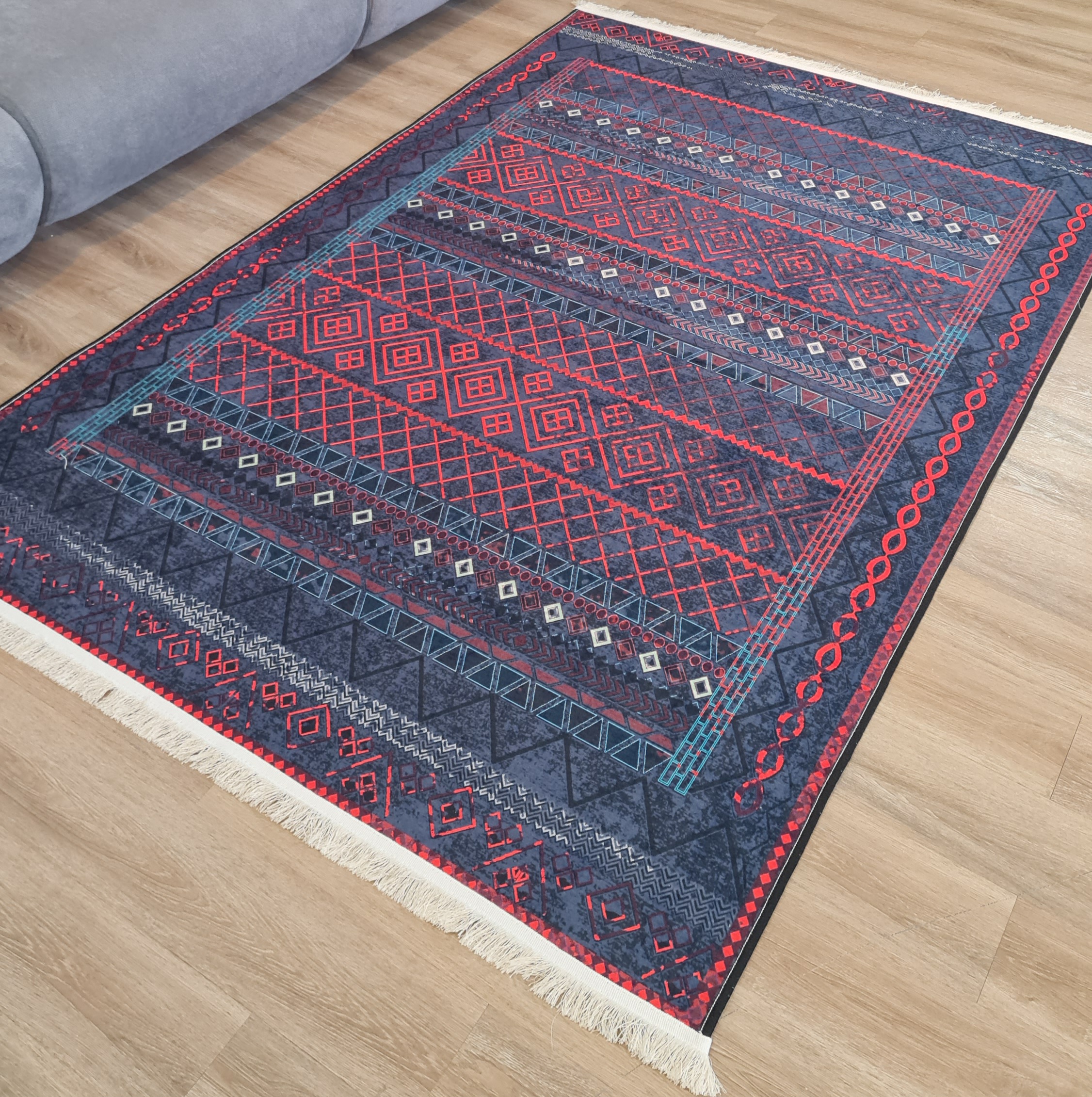 فرشینه طرح سنتی وینتیج رنگ سرمه‌ای و قرمز،کد L 272