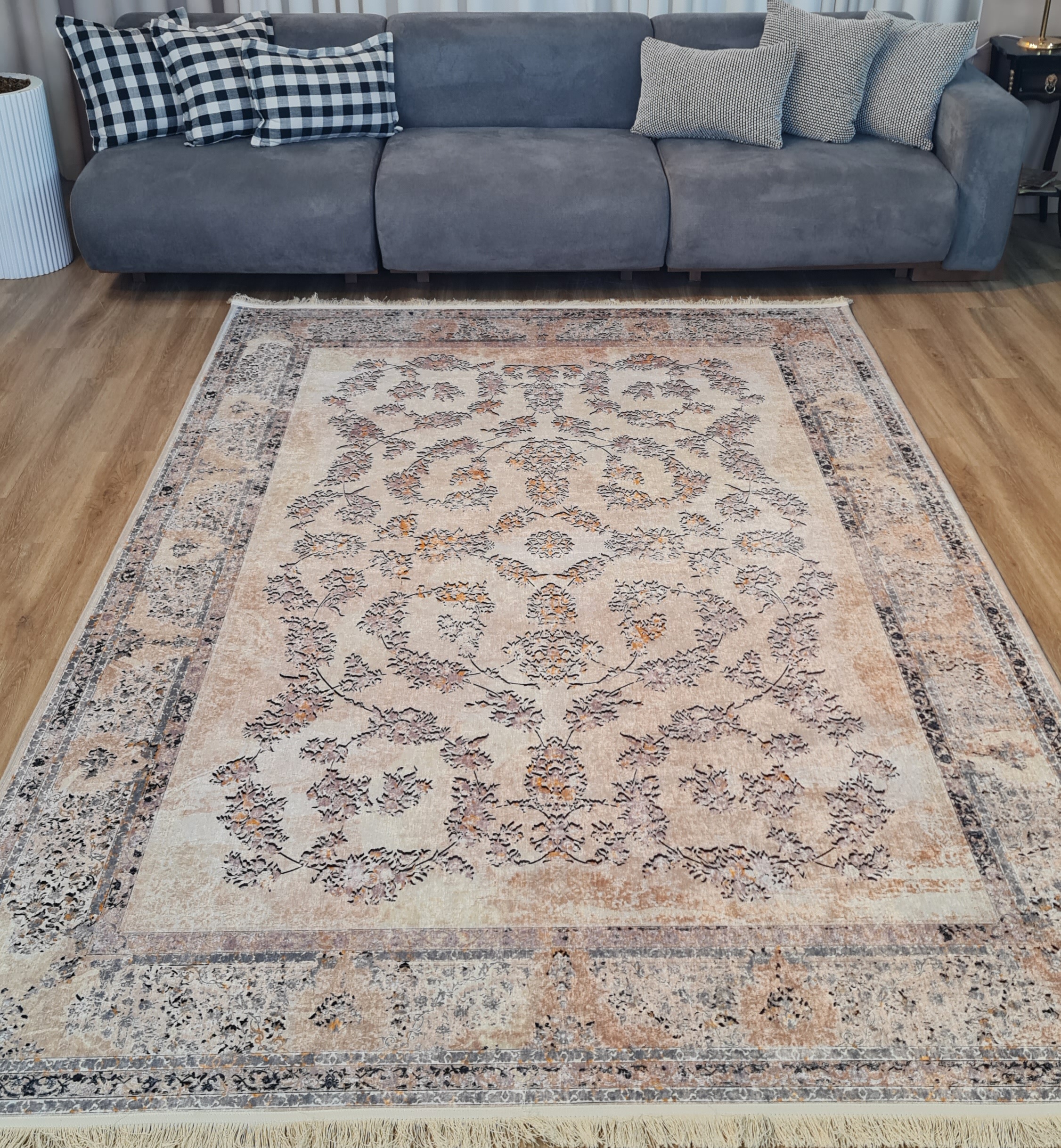 فرشینه طرح وینتیج رنگ کرم خاکی و طوسی،کد L 152