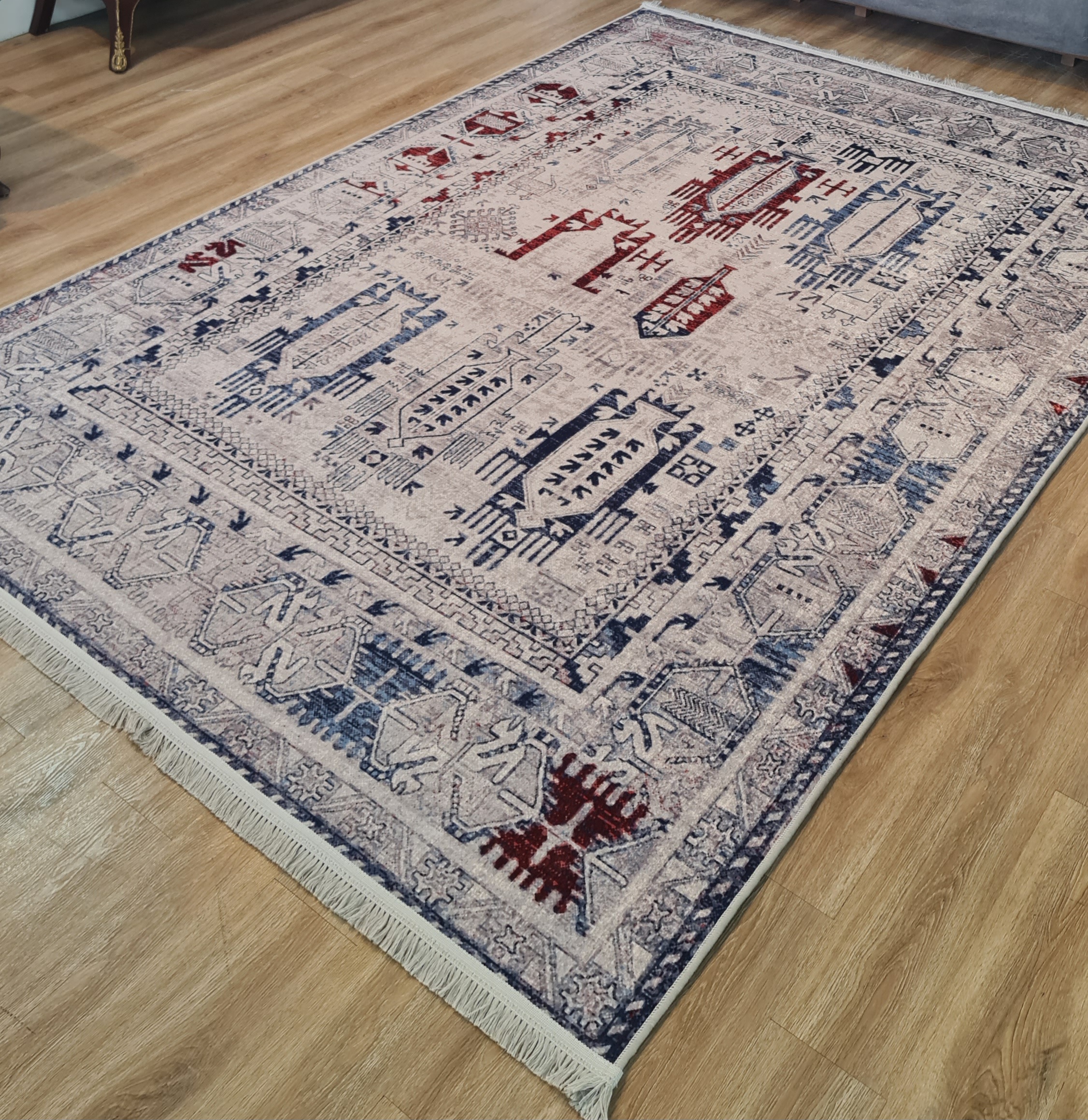 فرشینه طرح وینتیج سنتی رنگ کرم استخوانی، سرمه‌ای و قرمز،کد A 145