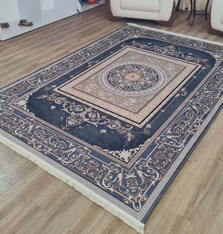 فرشینه کلاسیک طرح ترنجدار زغالی سرمه ای و کرم کد L 574