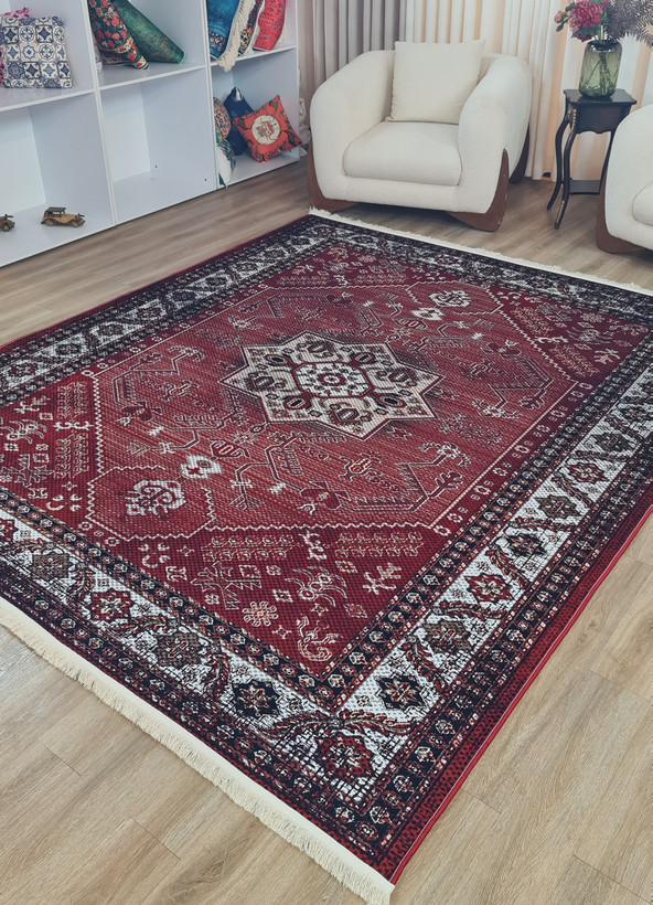 فرشینه طرح سنتی قشقایی زمینه قرمز لاکی کد U 116