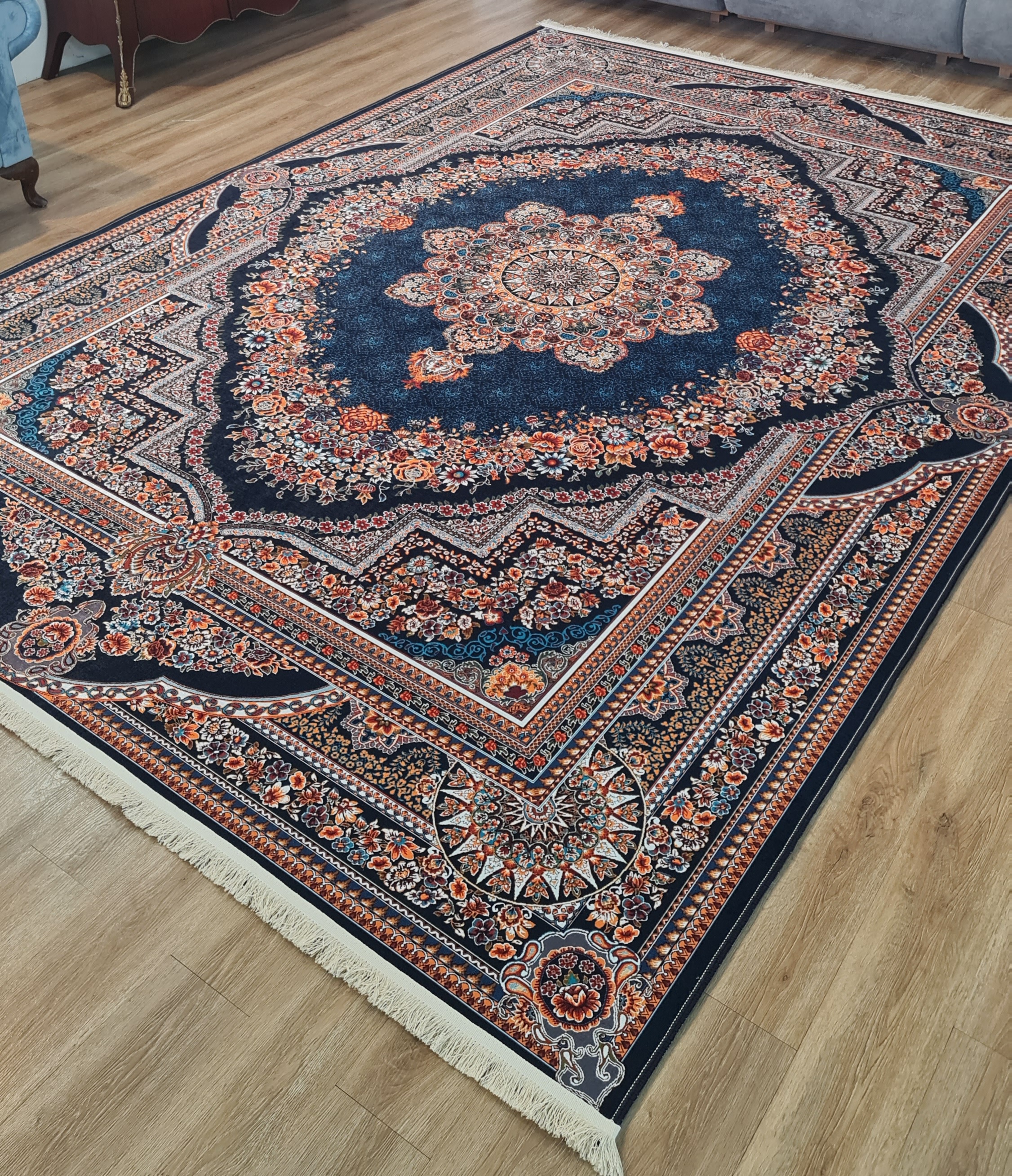 فرشینه طرح کلاسیک شاهکار سرمه ای کد U 584