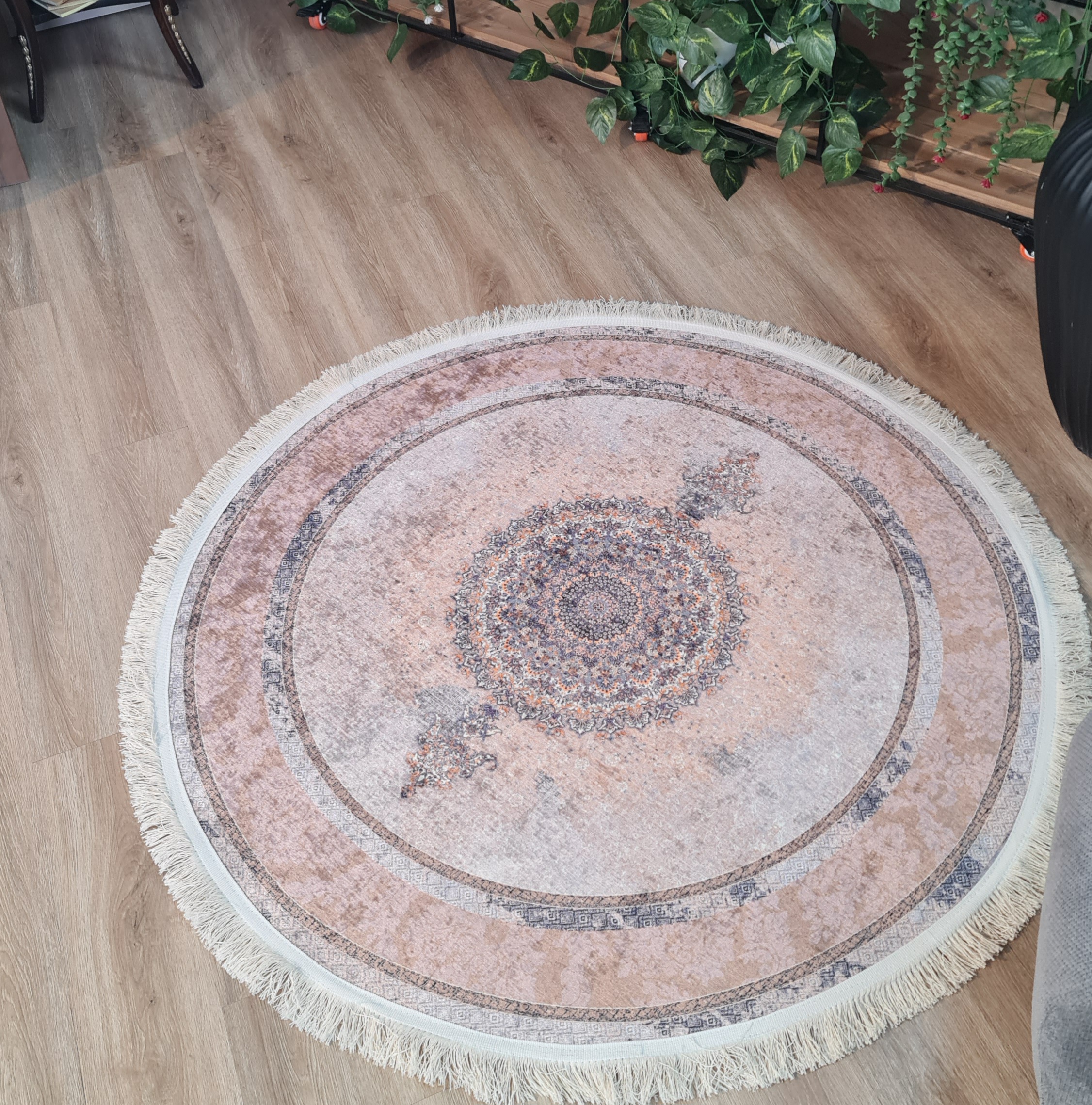 فرشینه گرد طرح ترنج رنگ کالباسی و طوسی کد D 222