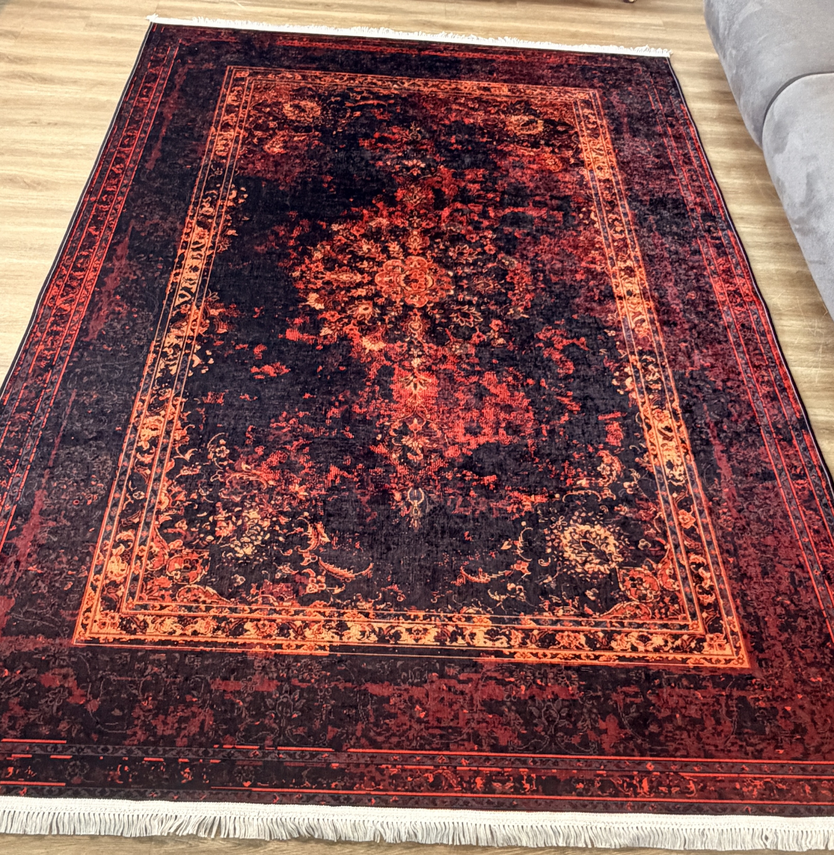 فرشینه وینتیج طرح لچک ترنج رنگ قرمز سرمه‌ای کد L 708