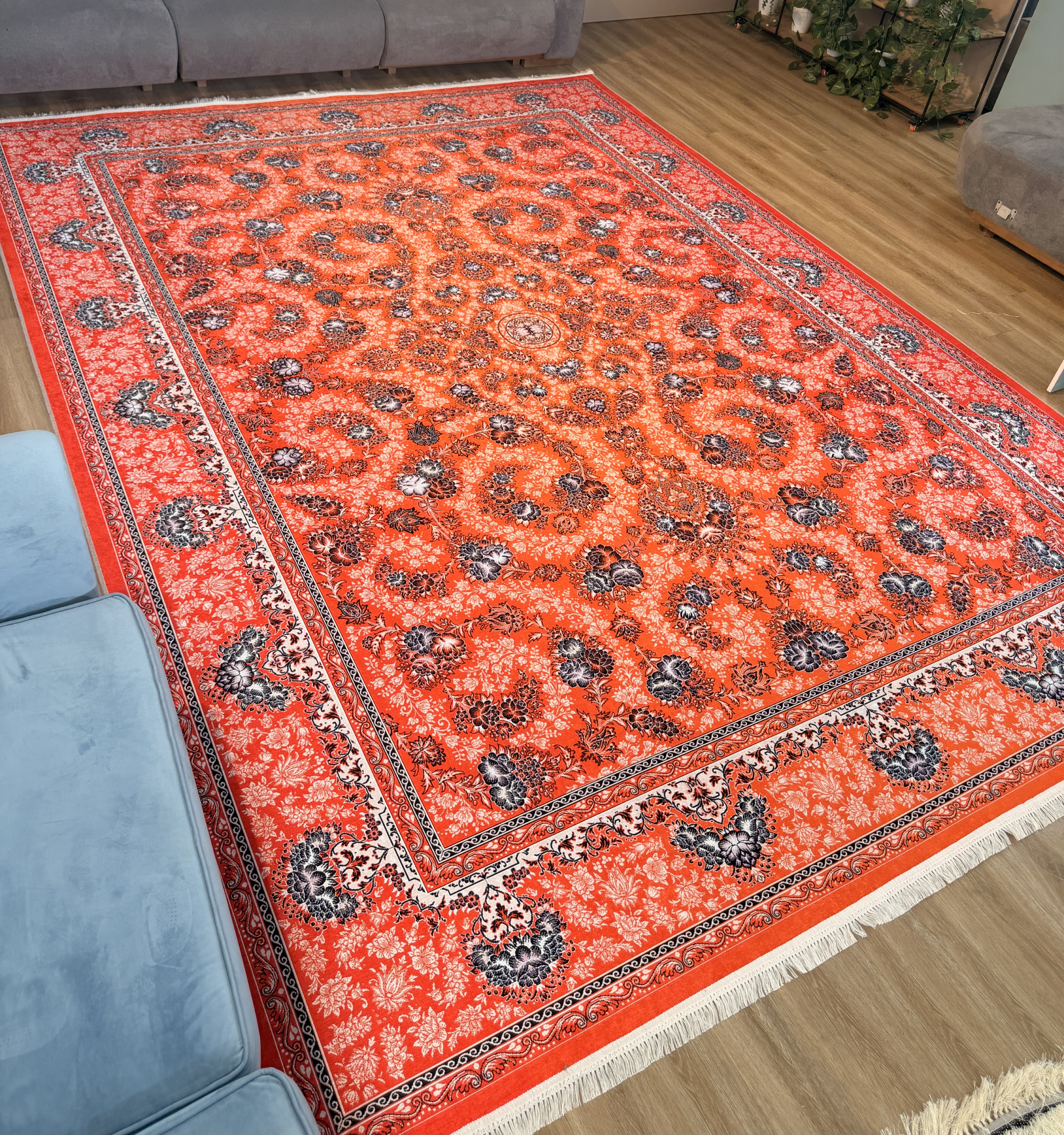 فرشینه سنتی طرح افشان رنگ نارنجی مرجانی کد L 2554
