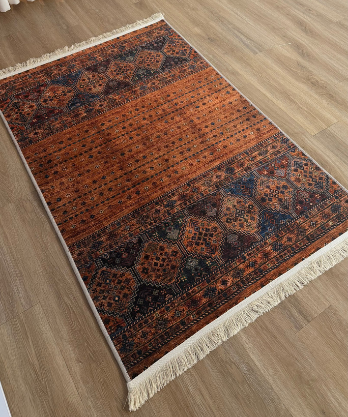 فرشینه سنتی رنگ مسی و آجری طرح گبه کد U 539