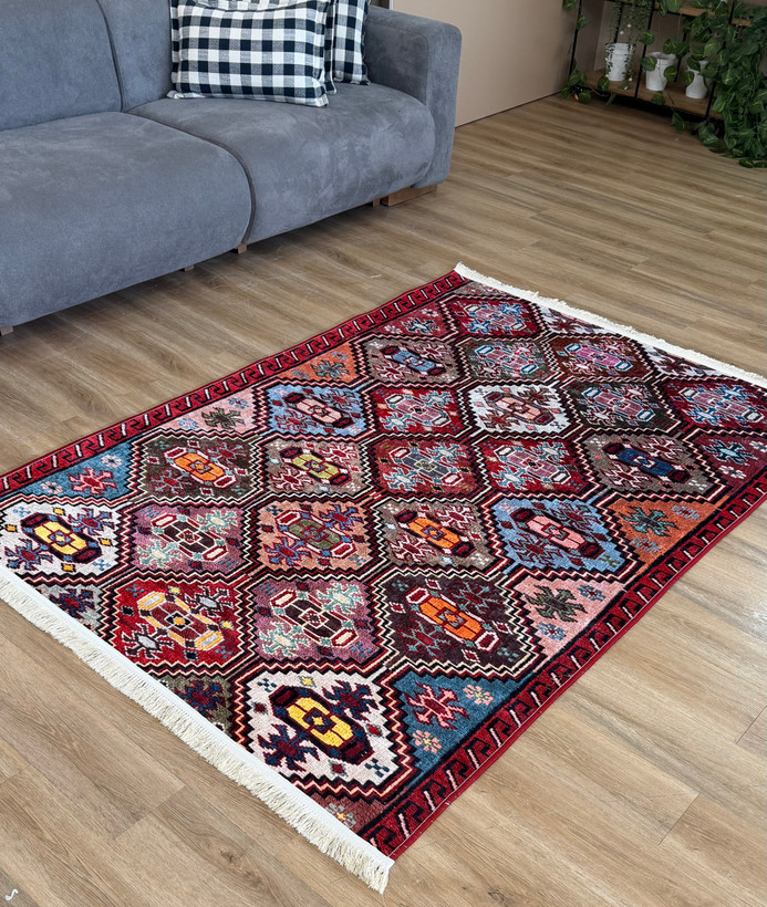 فرشینه سنتی طرح گلیم عشایری قرمز لاکی کد O 159