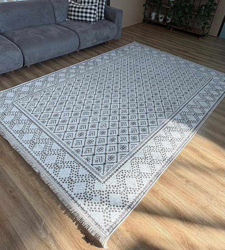 فرشینه مدرن طرح لوزی و گلبوته رنگ طوسی کرم کد L 2594